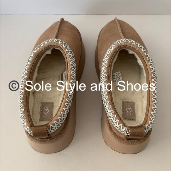 UGG Tazz Slippers Sand 7 New in Box - Picture 2 of 9